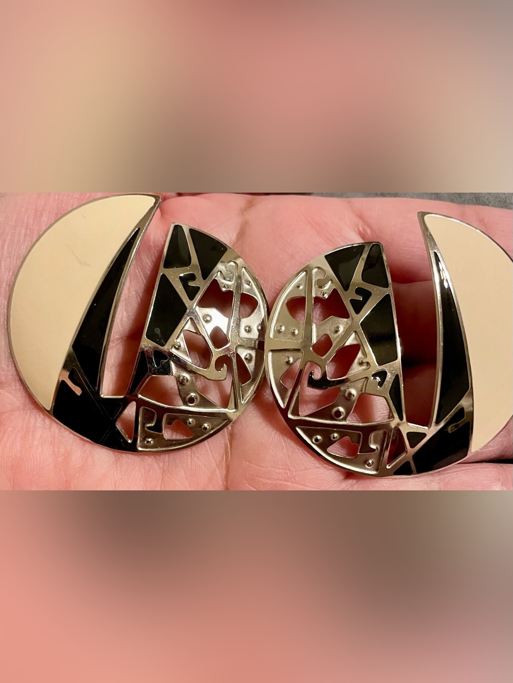 Vintage Crescent Cutout Earrings in Cream and Silver